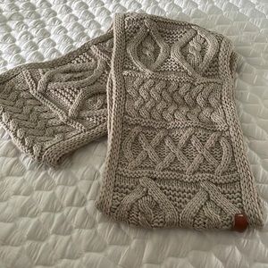Aran Traditions Ireland knit infinity scarf